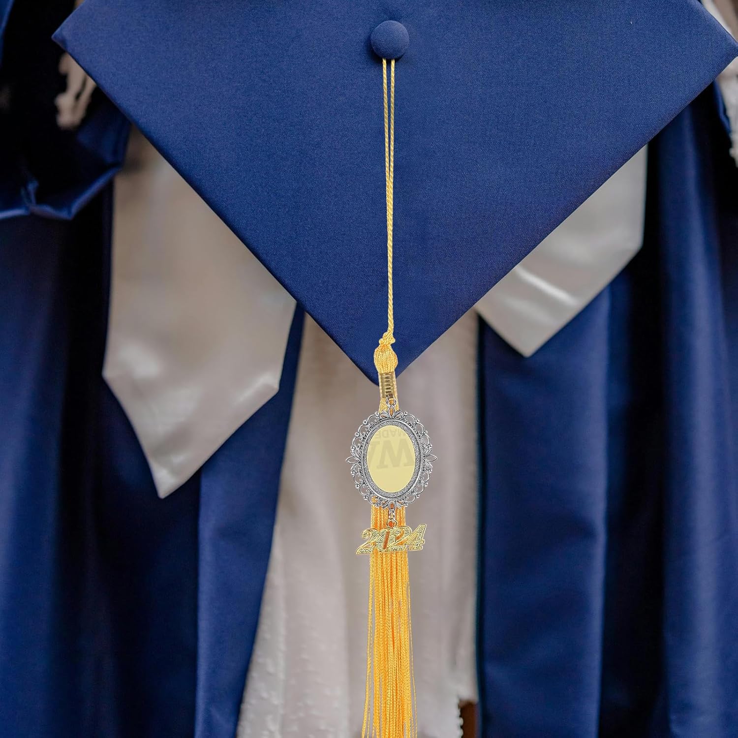 Class of 2024 Graduation Tassel with Photo Charm Decoration